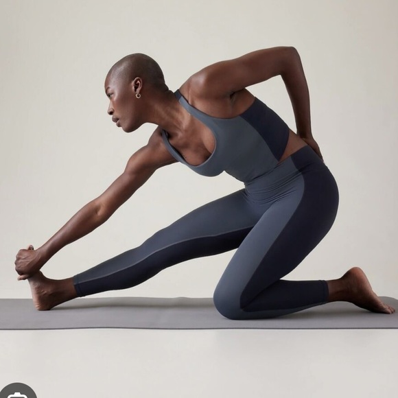 Athleta Transcend colorblock leggings - Picture 4 of 8